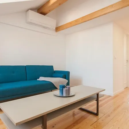 Center Apartment *